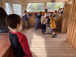 Max at the second floor of the boat at the Africa section of ZOO Planckendael