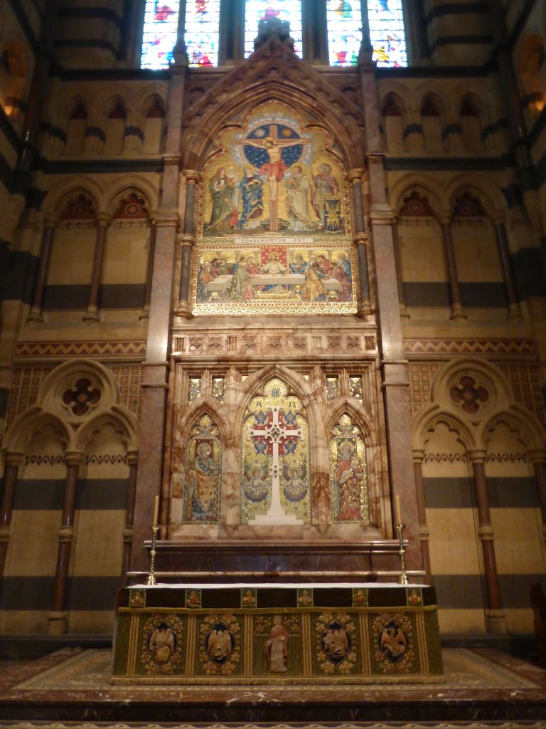 Apse and altar of St. Paul`s Cathedral