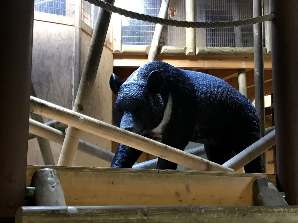 Bear statue at the playground at the Indoor Apenkooien hall at the Dierenrijk zoo