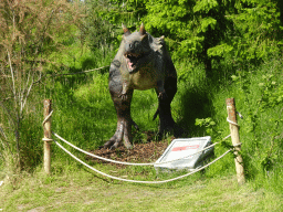 Carnotaurus statue at the Dierenrijk zoo, with explanation