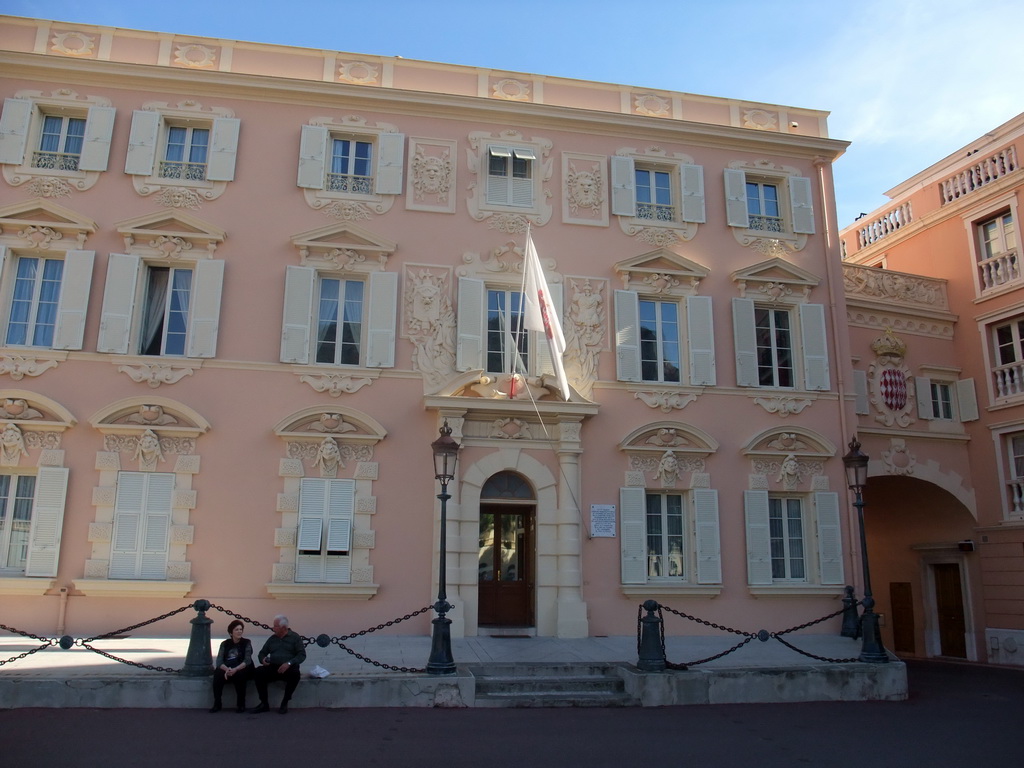 The Caserne des Carabiniers du Prince at the Place du Palais square