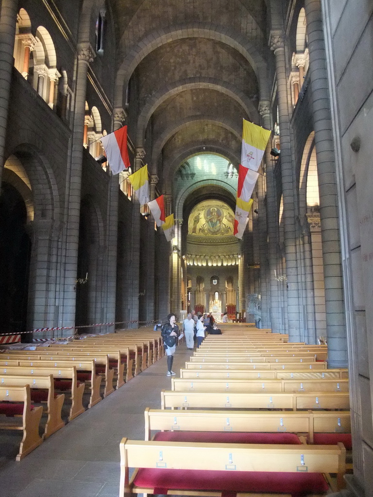 Nave of the Saint Nicholas Cathedral