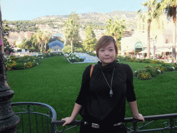 Miaomiao with the Sky Mirror and the Café de Paris restaurant at the Place du Casino square