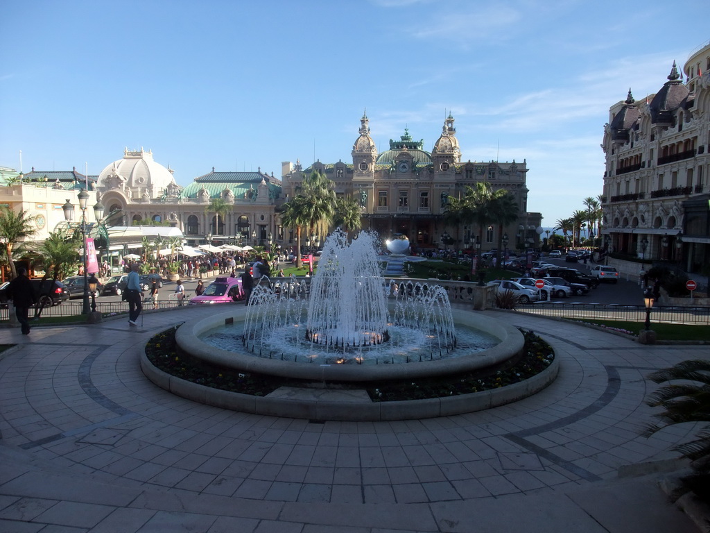 Fountain, the Sky Mirror, the Café de Paris restaurant, the Casino de Monte Carlo and the Hotel de Paris at the Place du Casino square