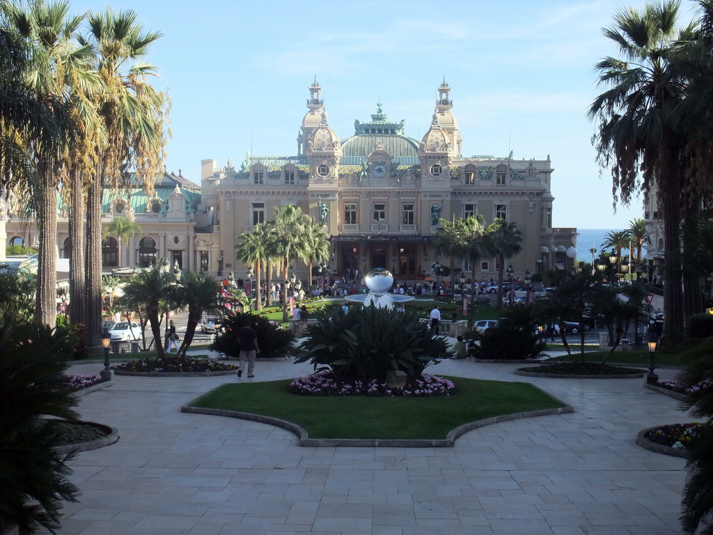 Fountain, the Sky Mirror and the front of the Casino de Monte Carlo at the Place du Casino square