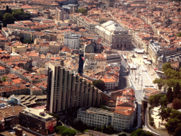 The city center with the Place de la Comédie square, the Opéra National de Montpellier and the Tour Le Triangle tower, viewed from the airplane from Amsterdam