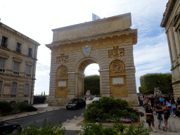 Front of the Porte du Peyrou arch at the Rue Foch street