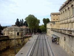 The Boulevard Professeur Louis Vialleton and the Jardin des Plantes gardens, viewed from the bridge on the back side of the Porte du Peyrou arch