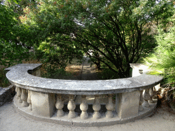 Round wall at the south side of the Jardin des Plantes gardens