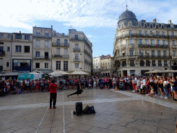 Breakdancers at the Place de la Comédie square