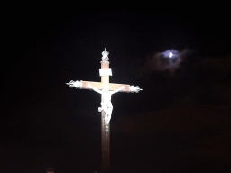 The Croix De Peyrou cross at the Place Giral square, by night