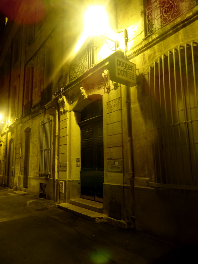 Front of the Poggenpohl shop at the Rue Eugène Lisbonne street, by night