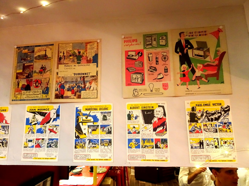 Comics on inventions at the Comme un Dimanche sous le Figuier restaurant