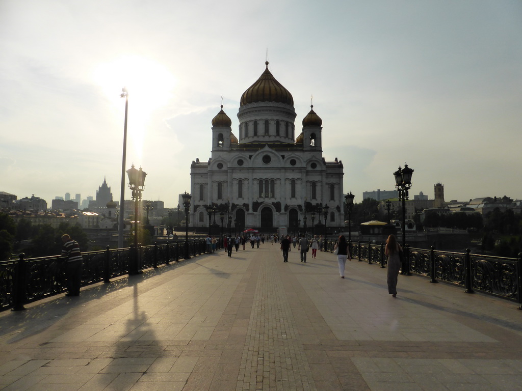 Patriarshy bridge over the Moskva river and the southeast side of the Cathedral of Christ the Saviour