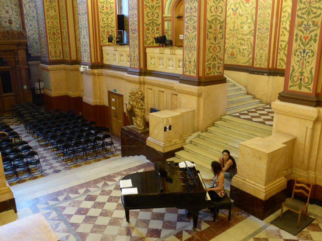 Pianist at the Front Hall at the Ground Floor of the State Historical Museum of Russia