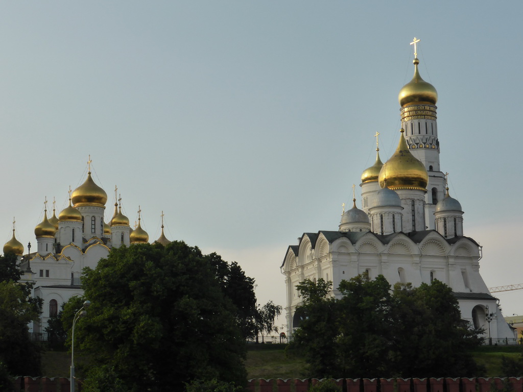 The Cathedral of the Annunciation and the Cathedral of the Archangel Michael at the Moscow Kremlin, viewed from the tour boat on the Moskva river