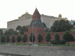 The Grand Kremlin Palace and the Cathedral of the Annunciation at the Moscow Kremlin, viewed from the tour boat on the Moskva river