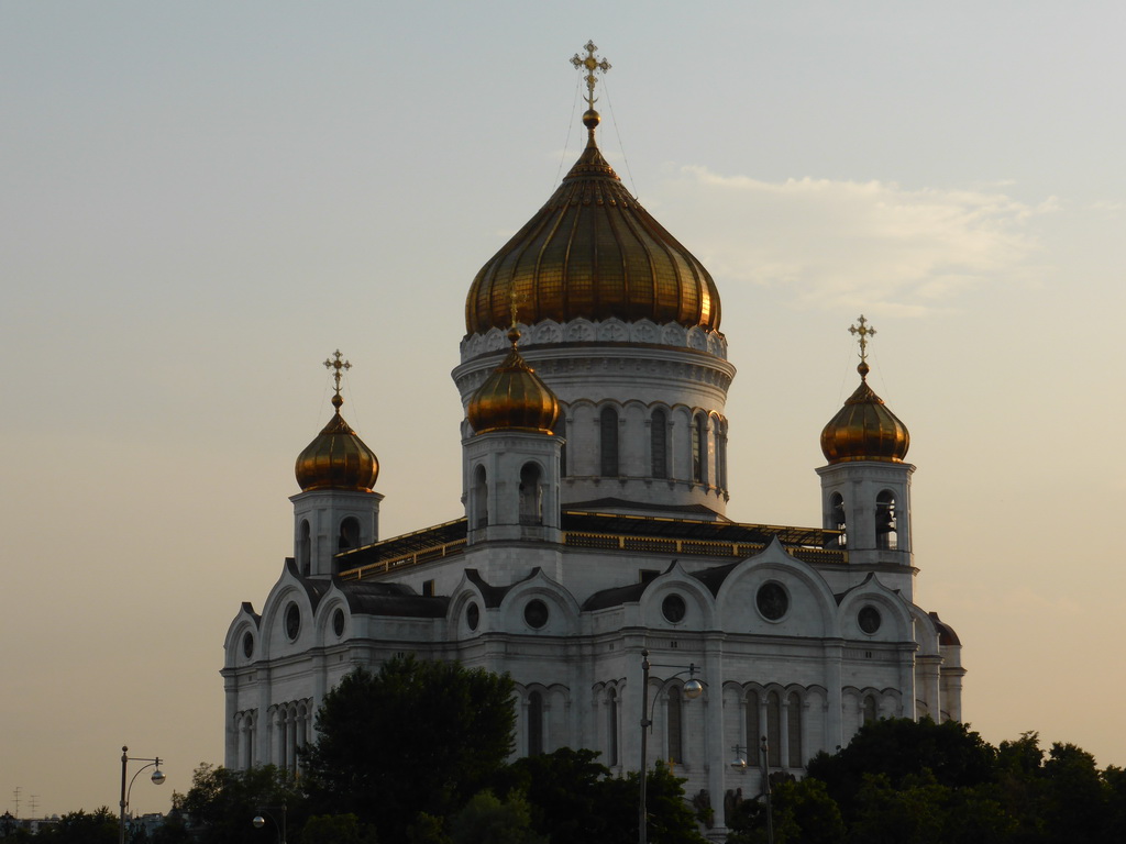 The Cathedral of Christ the Saviour, viewed from the tour boat on the Moskva river