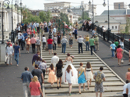 The Luzhkov Bridge over the Vodootvodny Canal with a wedding party, viewed from the sightseeing bus