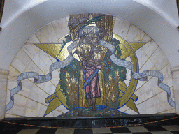 Mosaic at the hallway inbetween the platforms of the Novoslobodskaya subway station