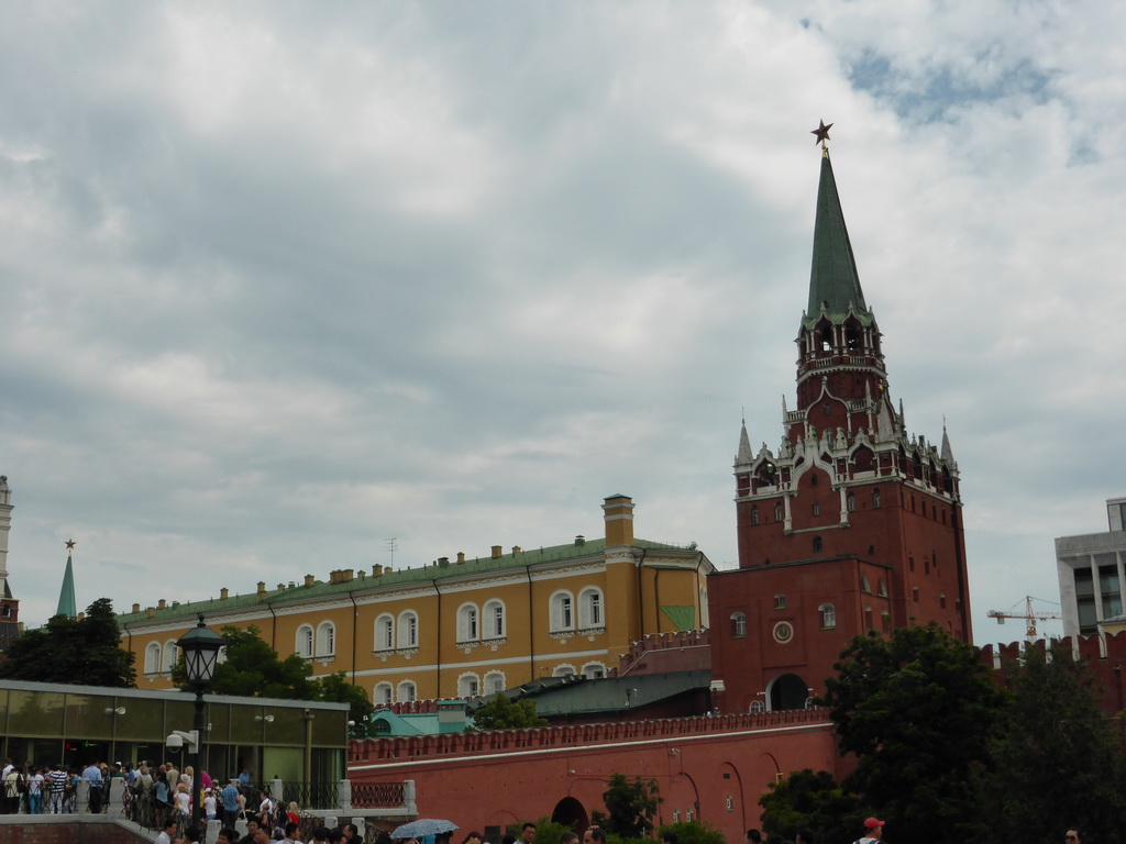 Trinity Bridge, Trinity Tower and the Arsenal at the Moscow Kremlin