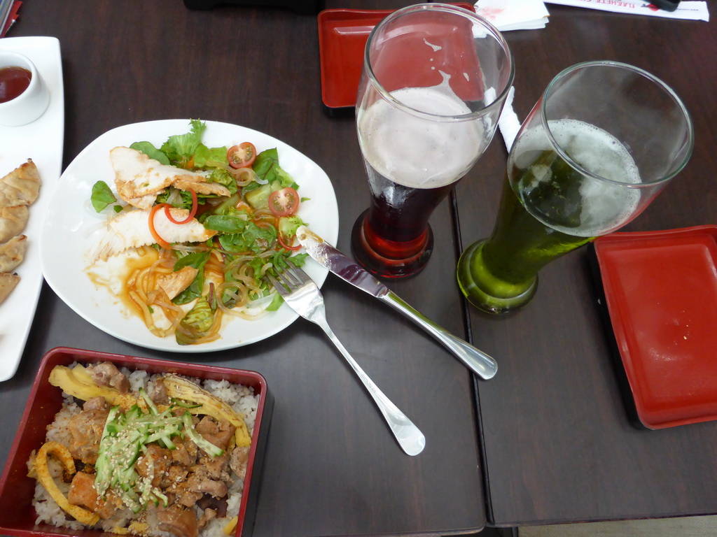 Lunch and drinks at a sushi bar at the Okhotny Ryad Food Court at Manege Square