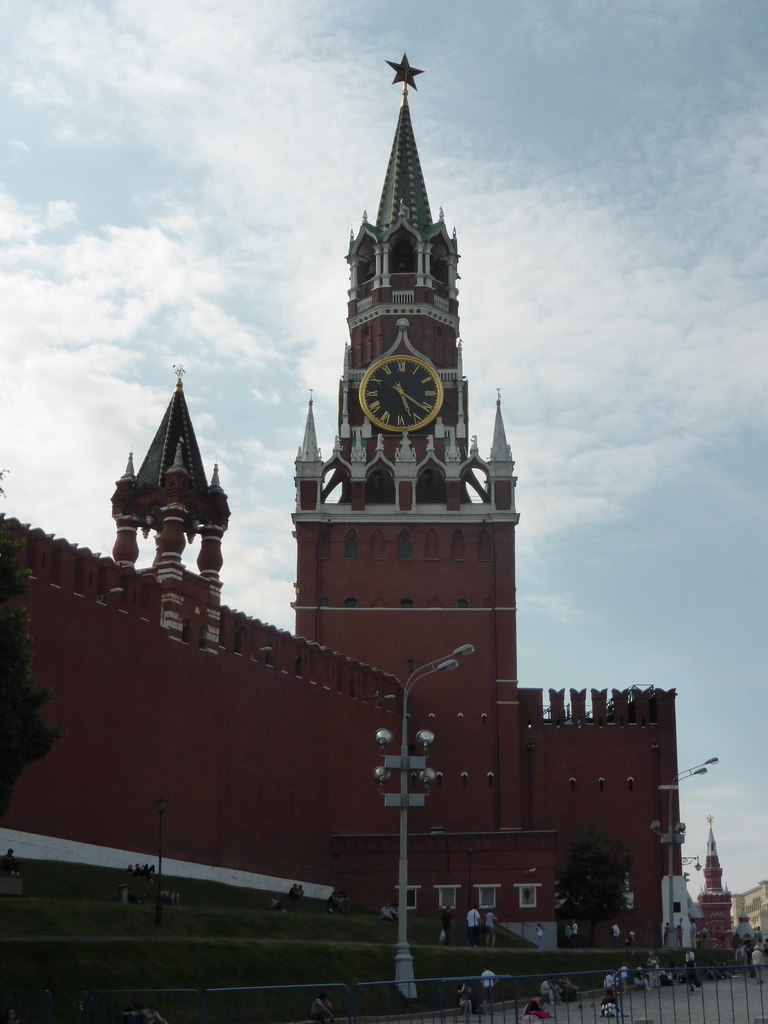 The Spasskaya Tower of the Moscow Kremlin, viewed from the south side of the Red Square