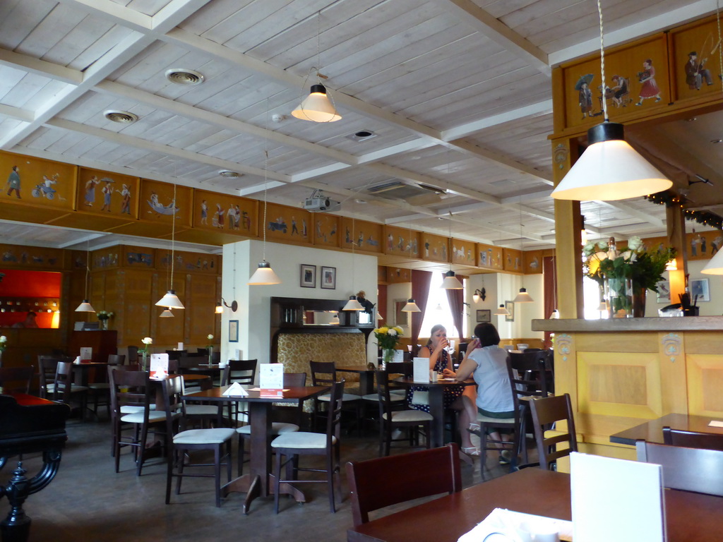 Interior of the Deti Rayka restaurant at Nikitskiy Boulevard