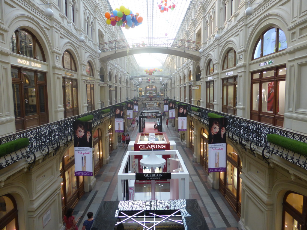 Street in the GUM shopping center, viewed from the first floor