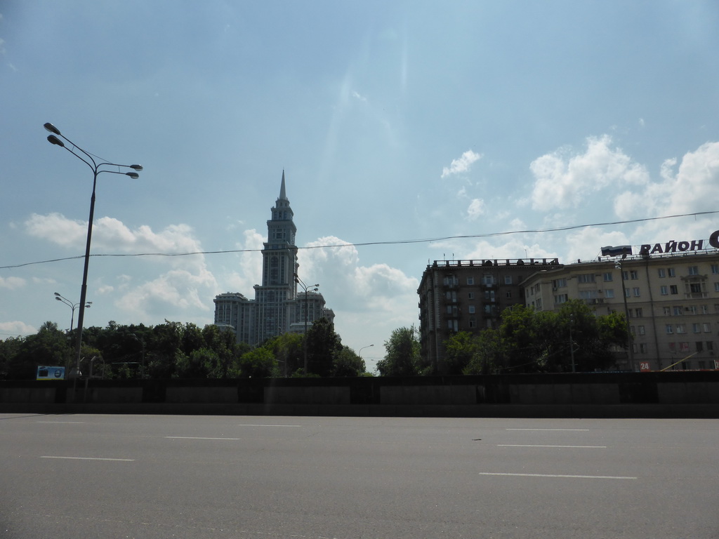 Triumph Palace and the Leningradskiy street, viewed from the taxi to the airport