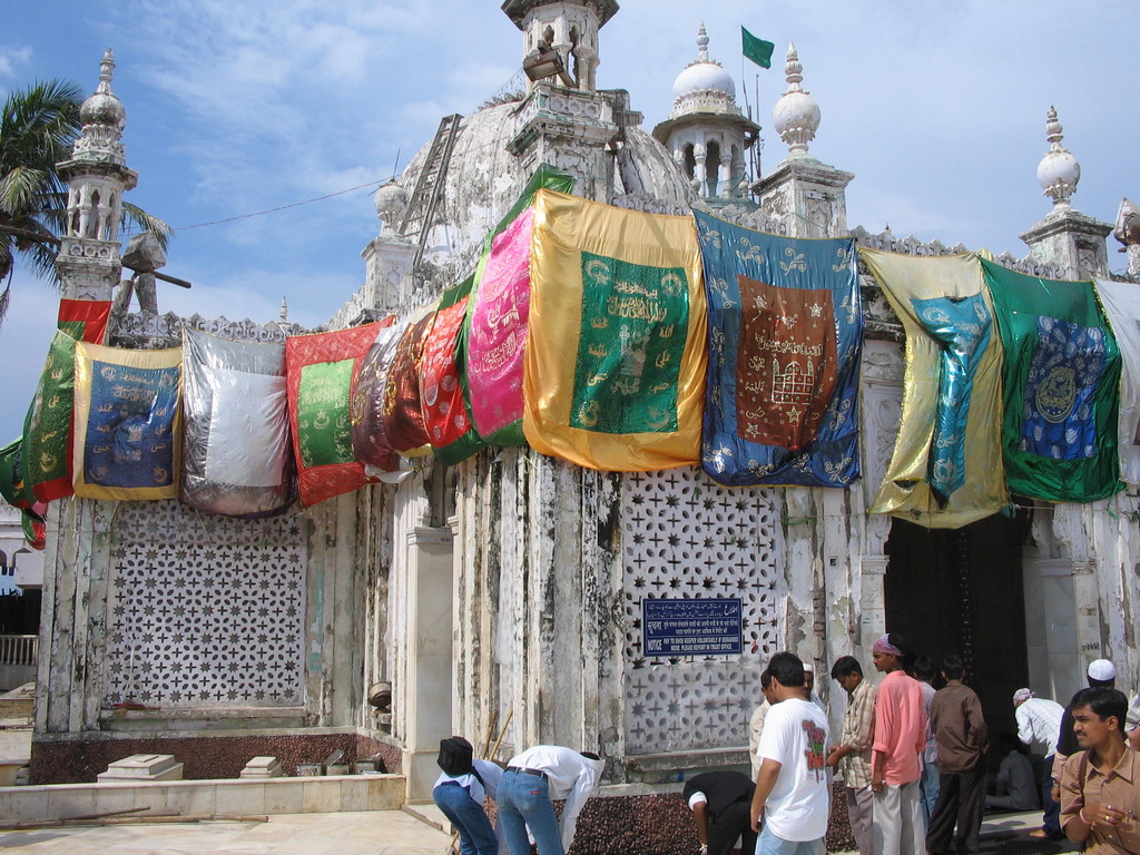 The Haji Ali Dargah tomb