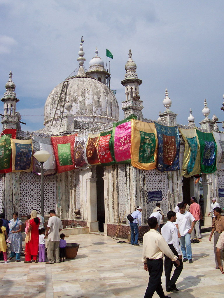 The Haji Ali Dargah tomb