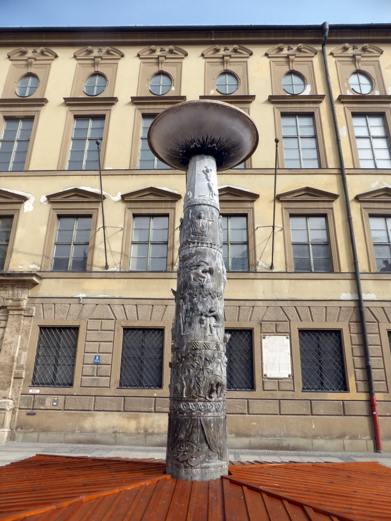 The Richard Strauss Fountain at the Neuhauser Straße street