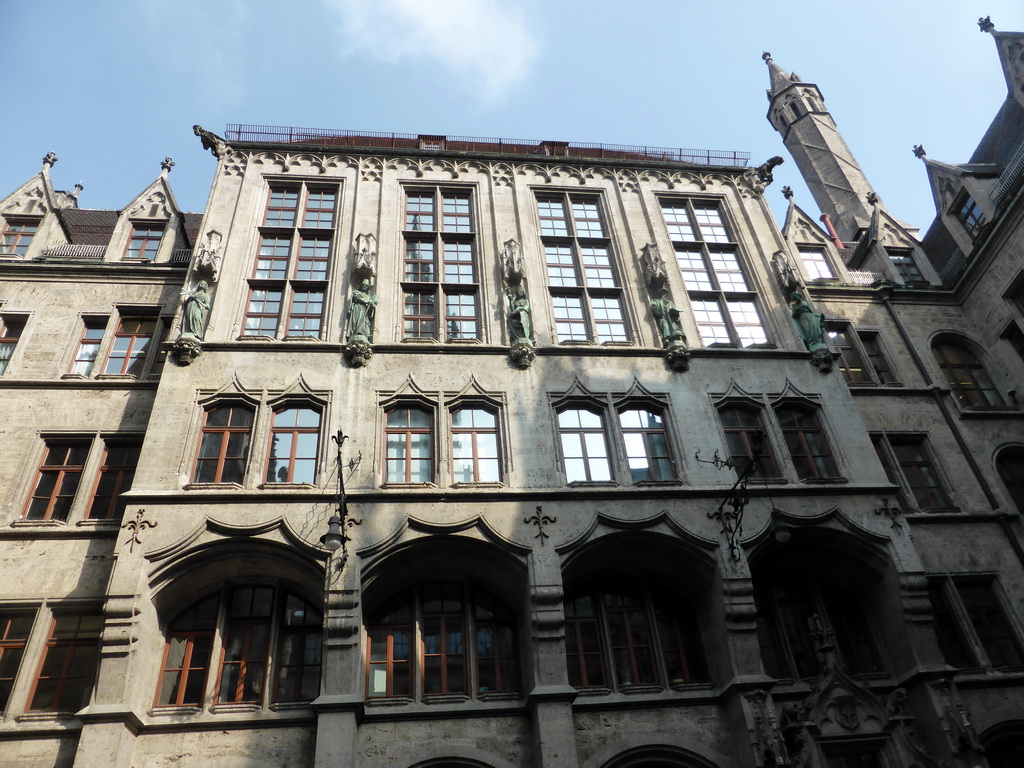 East side of the inner square of the Neues Rathaus building