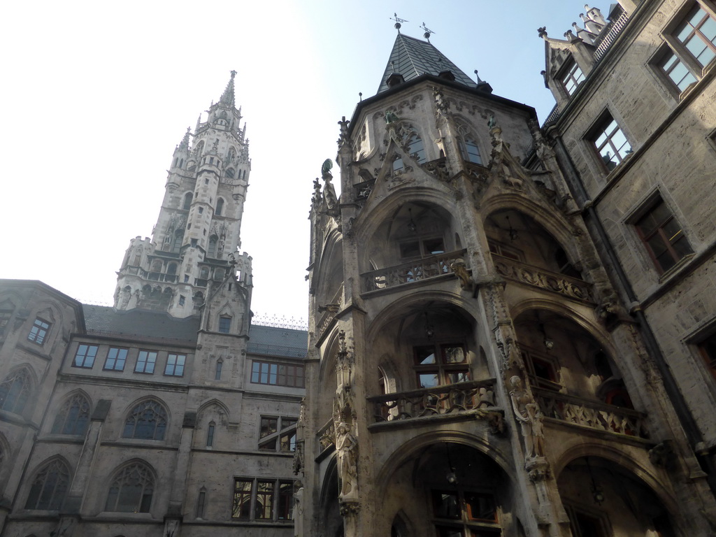South side of the inner square, the staircase and the tower of the Neues Rathaus building