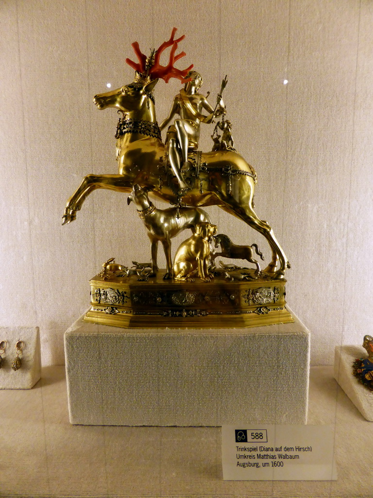 Drinking game `Diana mounted on a stag`, at the Treasury at the Lower Floor of the Munich Residenz palace, with explanation