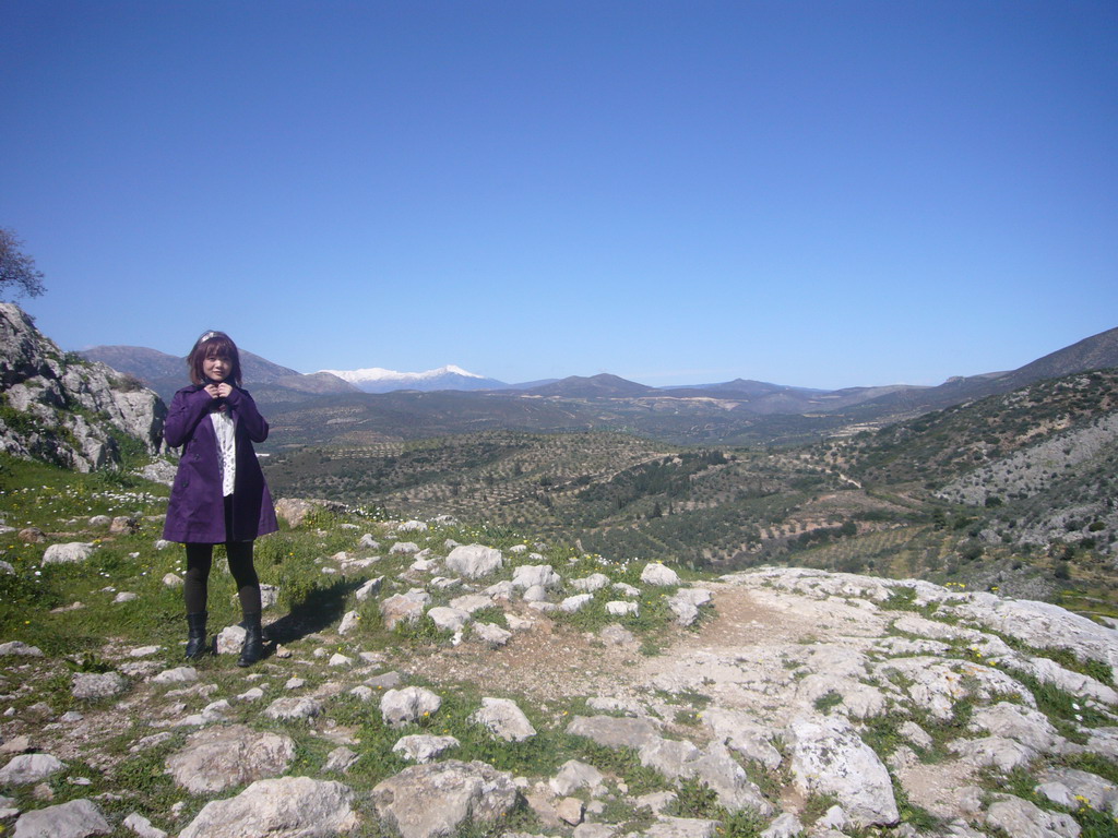 Miaomiao and the surroundings of the Acropolis of Mycenae