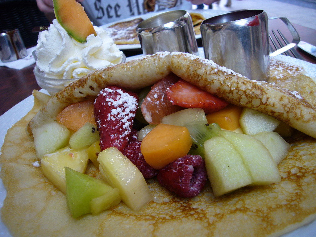 Crêpe with fruit at the Tea Room Villeroy