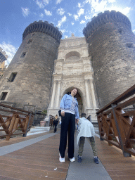 Miaomiao and Max on the access bridge in front of the west side of the Castel Nuovo castle