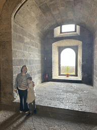 Miaomiao and Max at the Armoury Hall at the Castel Nuovo castle