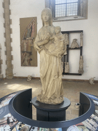 Statues at the apse of the Palatine Chapel at the Castel Nuovo castle