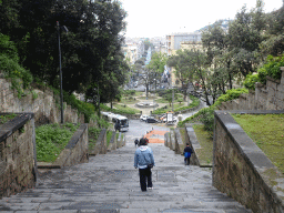 Miaomiao and Max at the Gradini Capodimonte staircase, with a view on the Via Tondo di Capodimonte roundabout and the Corso Amedeo di Savoia street