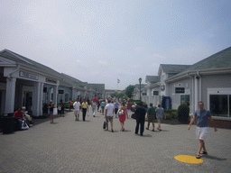 Street of the Woodbury Common Premium Outlets