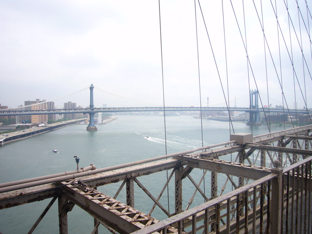Manhattan Bridge and the Hudson river, from Brooklyn Bridge