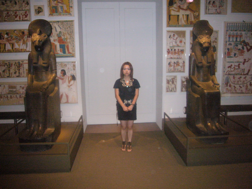 Miaomiao with Egyptian statues and drawings, in the Metropolitan Museum of Art