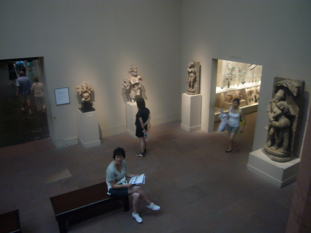 An Asian art room, in the Metropolitan Museum of Art