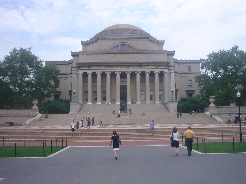 The Low Memorial Library and the Alma Mater statue at Columbia University