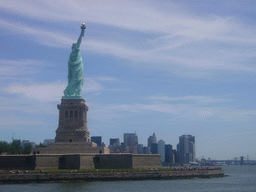 The Statue of Liberty and the skyline of Manhattan, from the Liberty Island ferry