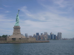 The Statue of Liberty and the skyline of Manhattan, from the Liberty Island - Ellis Island ferry