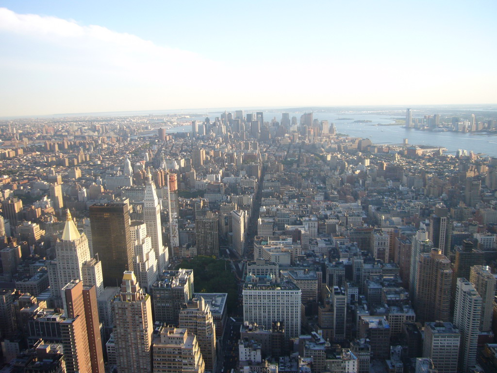 The New York Life Insurance Building, the Metropolitan Life Tower and the South side of Manhattan, from the Empire State Building